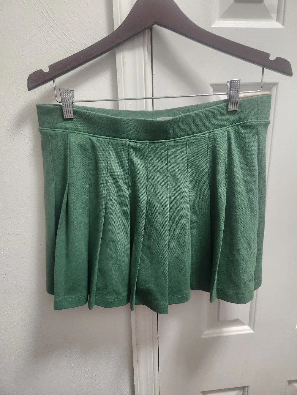 NWT Victoria's Secret Olive Green Pleated Tennis Skirt Size Large